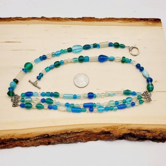 Multi-strand blue Statement Necklace - Picture 5 of 5